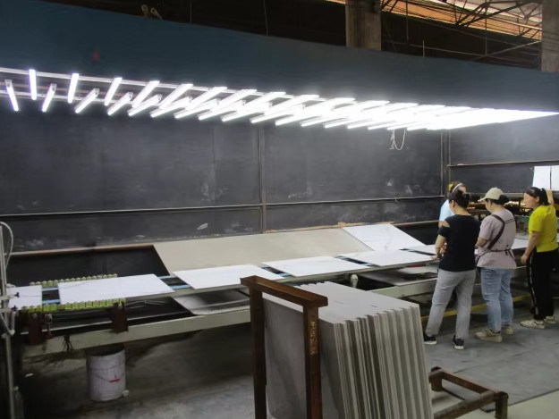 Foshan Kencheng Import And Export Co., Ltd. productielijn van de fabrikant