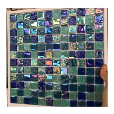 Mosaïektegels in blauw met glinsterende dolfijnen en vierkant ontwerp